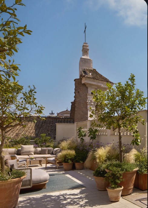 Aménager un balcon parisien; s'inspirer des balcons de Rome.