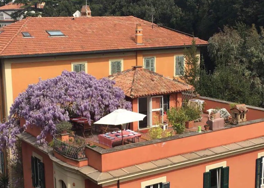 Aménager un balcon parisien; s'inspirer des balcons de Rome.